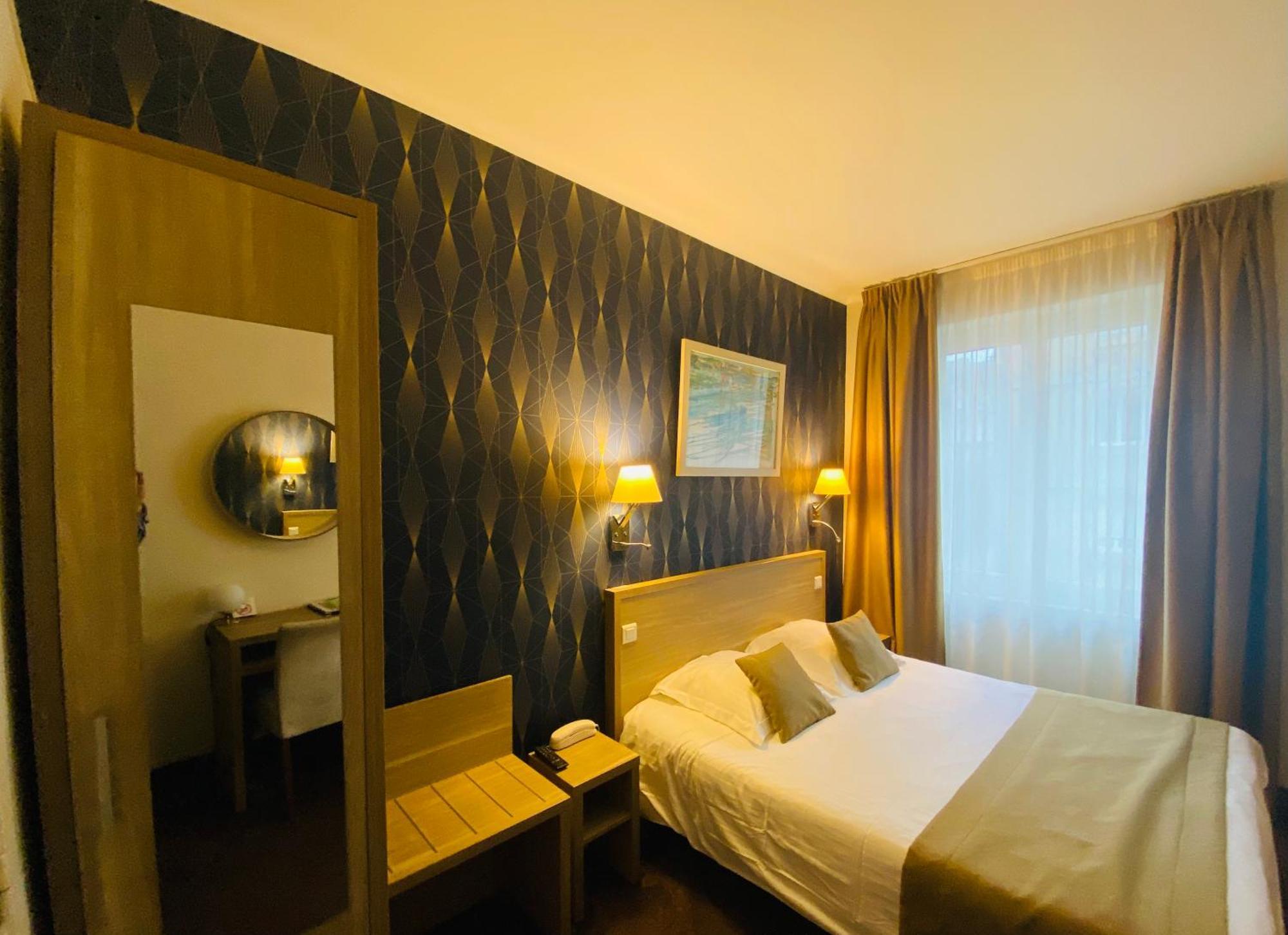 Hotel Ajoncs D'Or سان مالو المظهر الخارجي الصورة